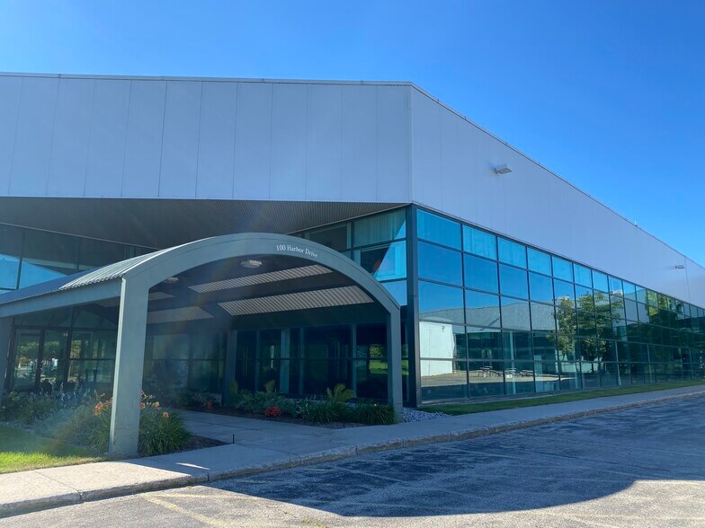 More Photos Of 100 Harbor Dr, Charlevoix Manufacturing For Lease