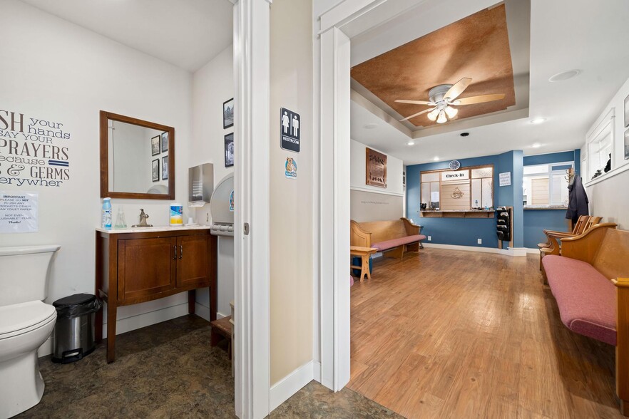 More Photos Of 364 Opie Arnold Rd, Limestone Medical For Sale