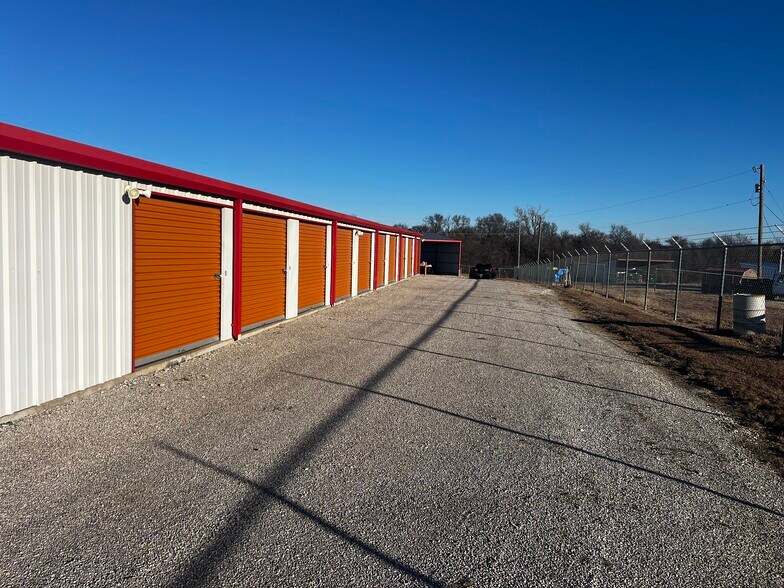 More Photos Of 665 Old Millsap Rdg, Millsap Industrial For Sale