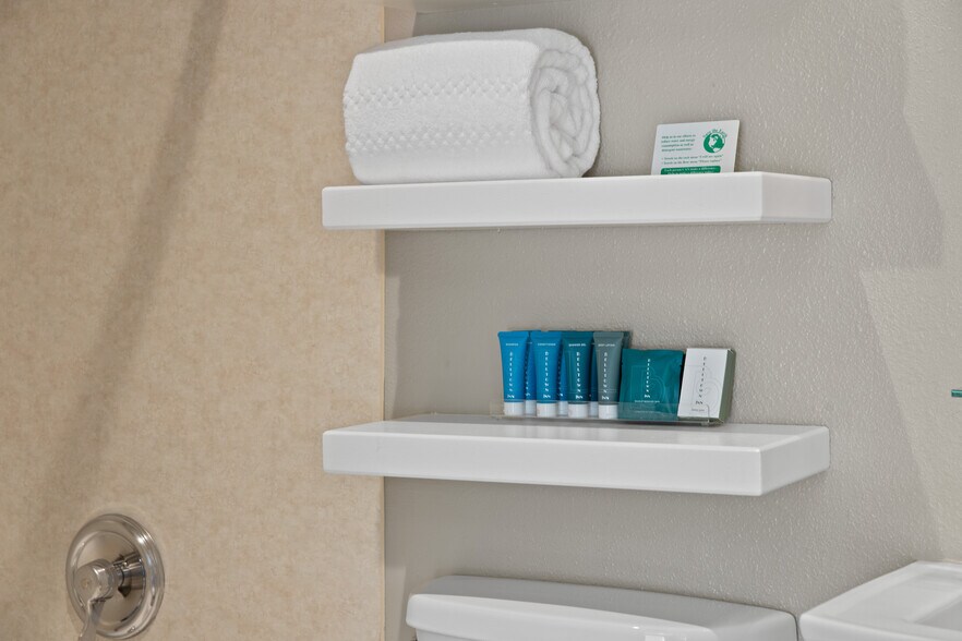 Primary Photo Of 2301 3rd Ave, Seattle Hotel For Sale