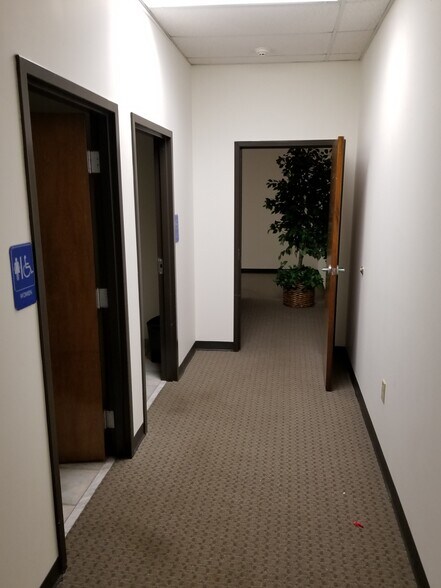 More Photos Of 5730 Oakbrook Pky, Norcross Distribution For Lease