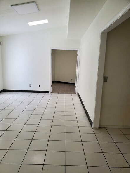More Photos Of 1445 Bessemer Dr, El Paso Unknown For Lease