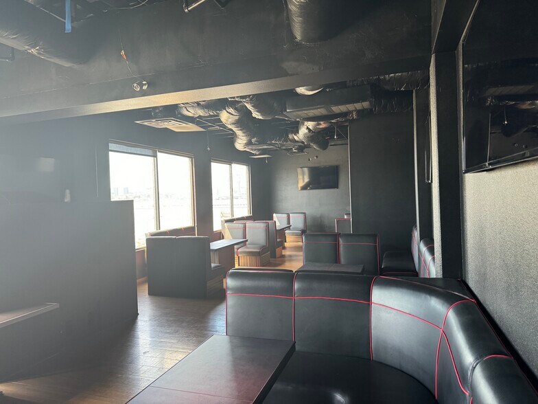 More Photos Of 1405 E Sunset Rd, Las Vegas Restaurant For Lease