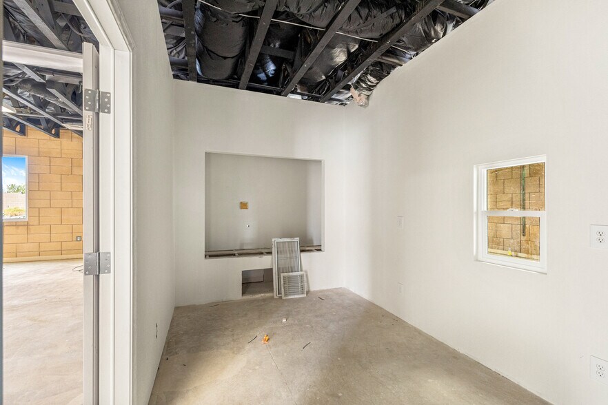 More Photos Of 3301 Micro Pl, Palm Springs Manufacturing For Lease