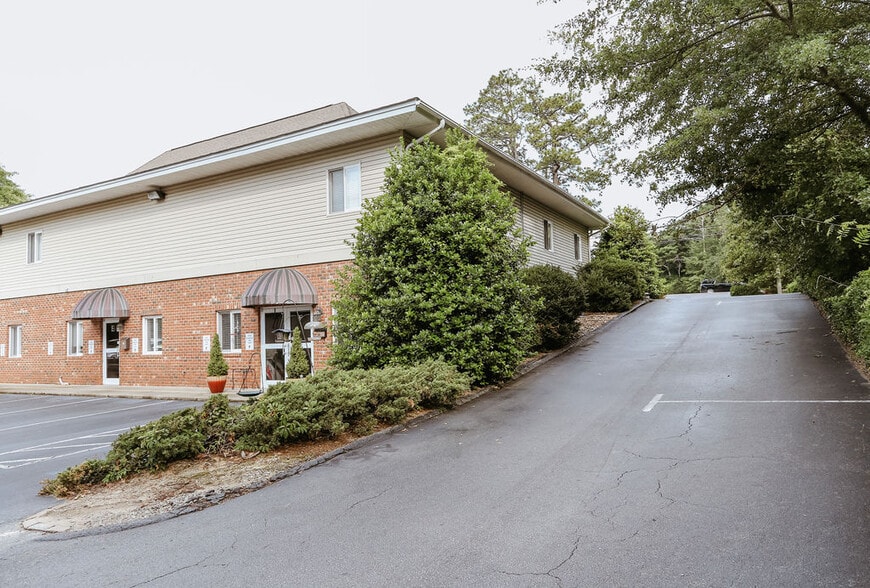 More Photos Of 1295 Old Us-1 Hwy S, Southern Pines Office For Sale