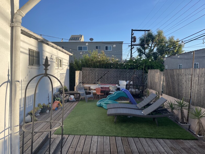 More Photos Of 455 S Oakhurst Dr, Beverly Hills Apartments For Sale