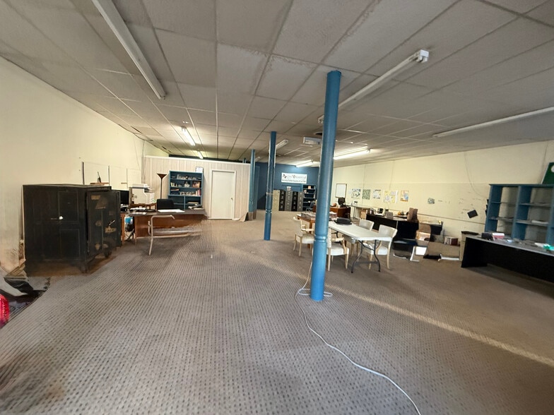 More Photos Of 112 Quitman St, Pittsburg General Retail For Sale