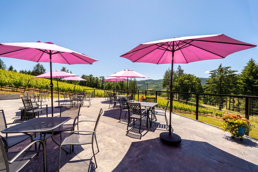 More Photos Of 12000 NW Old Wagon Rd, Carlton Winery Vineyard For Sale