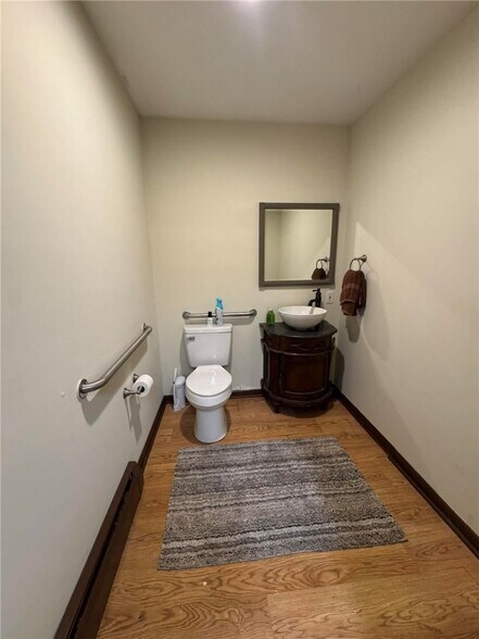 More Photos Of 127 Main St, Cooperstown Storefront For Sale