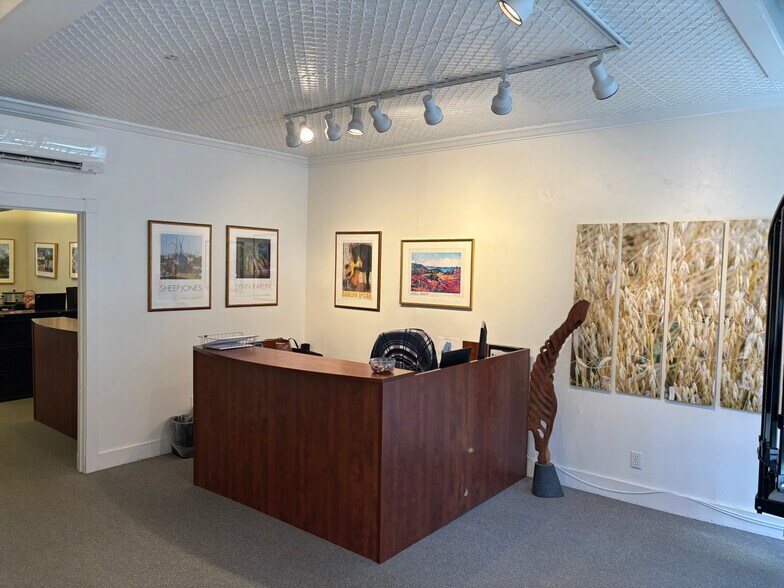 More Photos Of 97 Main St, Belfast Office For Sale