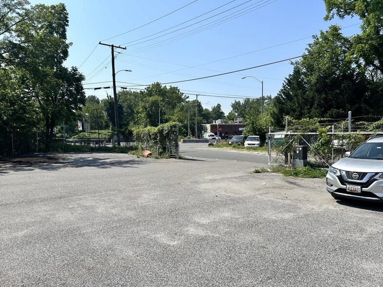 More Photos Of 7900 Pulaski Hwy, Rosedale Industrial For Lease