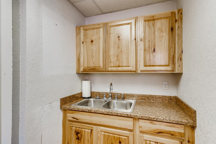 More Photos Of 1221 S Bannock St, Denver Warehouse For Sale