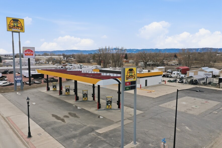 Primary Photo Of 2490 N Main St, Sheridan Convenience Store For Sale