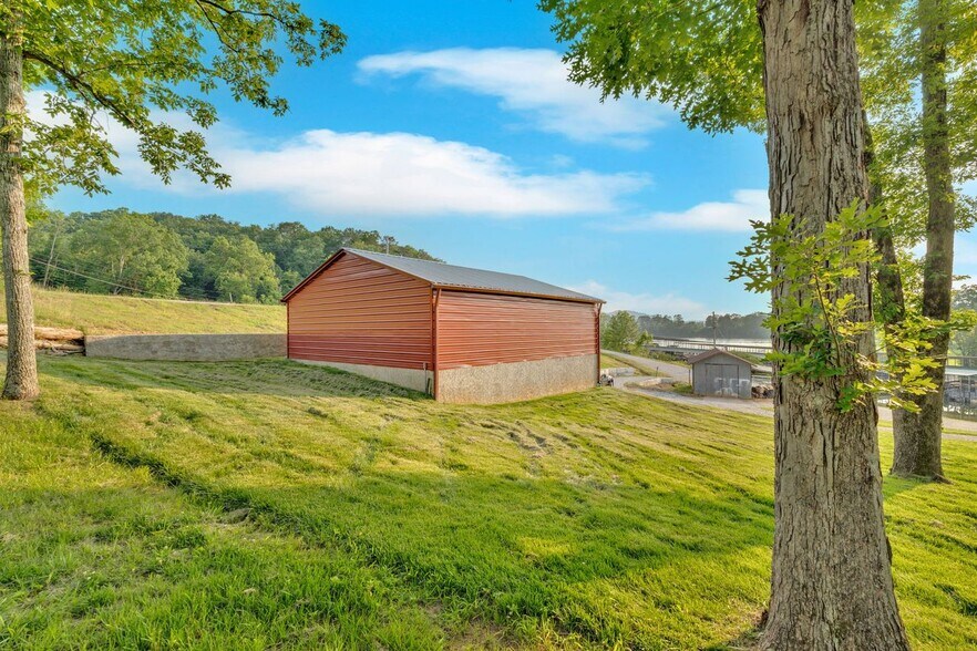More Photos Of 1060 Paint Rock Ferry Rd, Kingston Specialty For Sale
