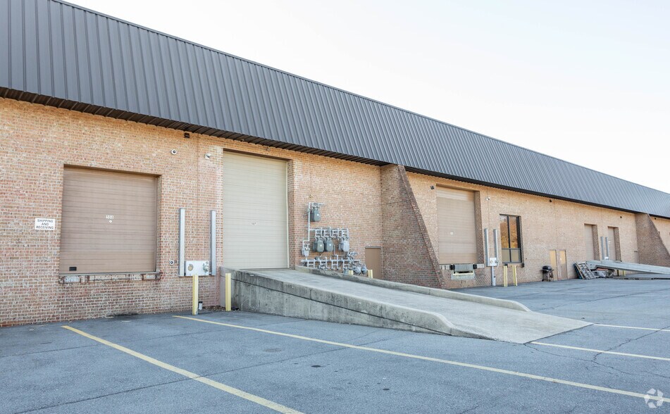 More Photos Of 8955 Henkels Ln, Annapolis Junction Flex For Lease