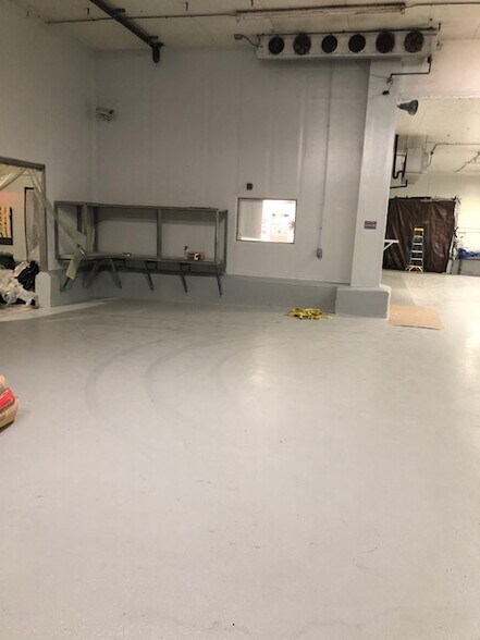 More Photos Of 4555-4585 Kingston St, Denver Warehouse For Sale