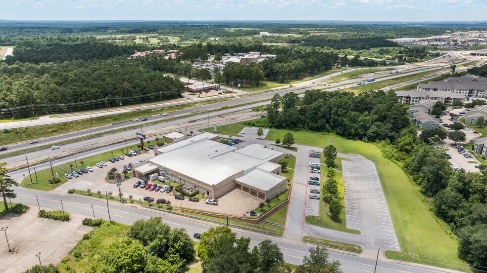 More Photos Of 540 Interstate 45 S, Huntsville Medical For Lease