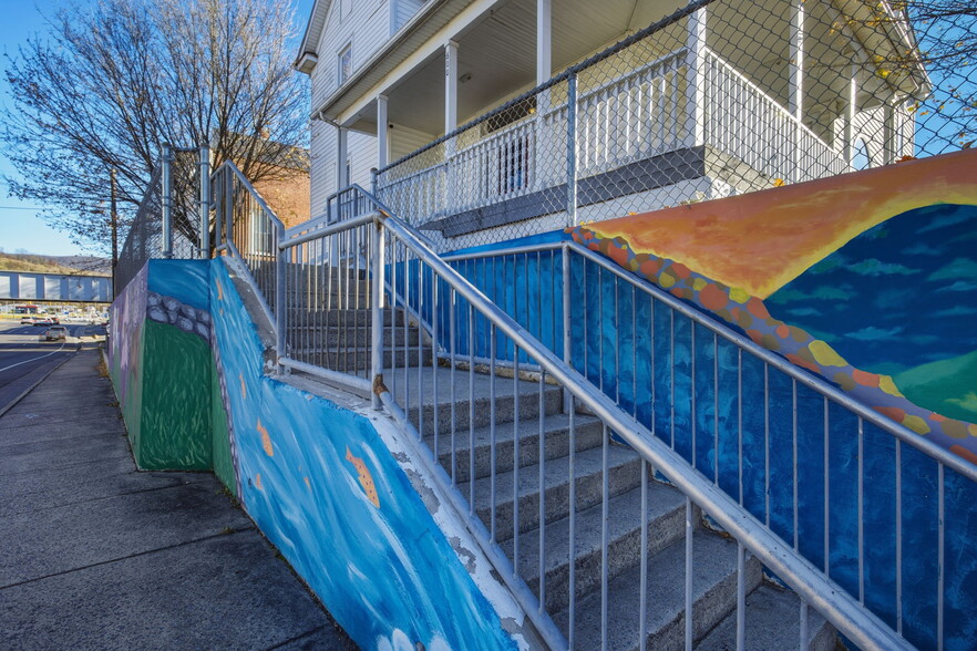 More Photos Of 600 E Main St, Waynesboro Apartments For Sale