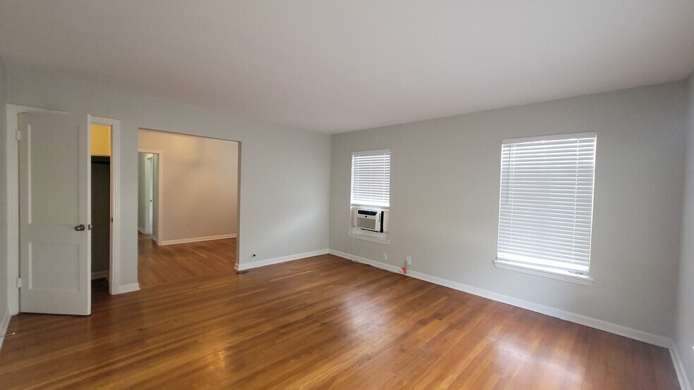 More Photos Of 340 Natalen Ave, San Antonio Multifamily For Sale