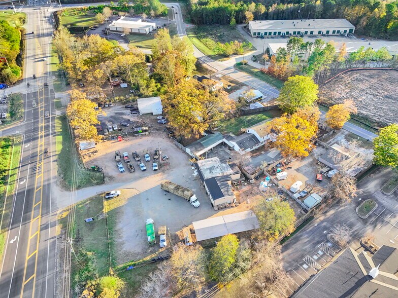 More Photos Of 1153 Highway 29 S, Newnan Service For Sale