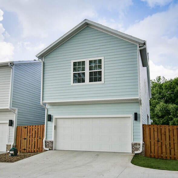 More Photos Of 502-510 W Persimmon St, Rogers Apartments For Sale