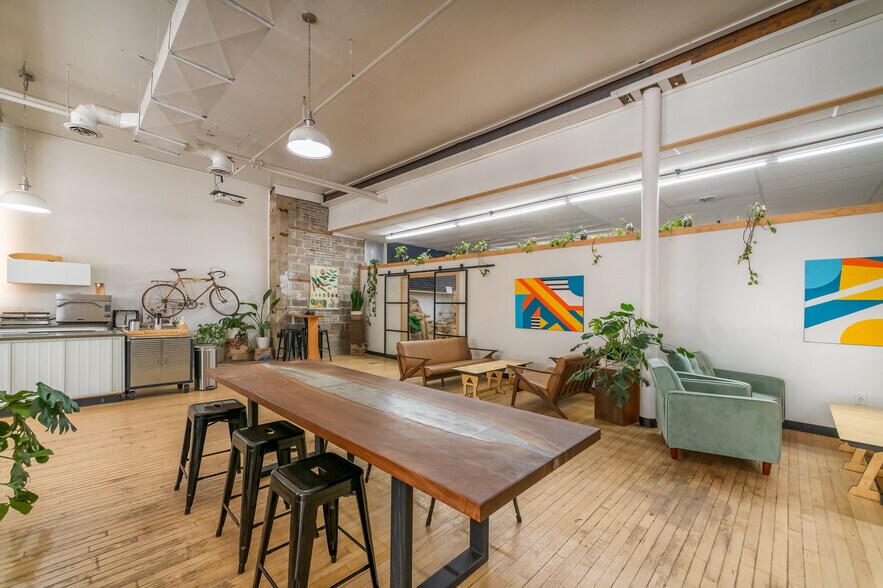 More Photos Of 105 S Main St, Ishpeming Restaurant For Sale