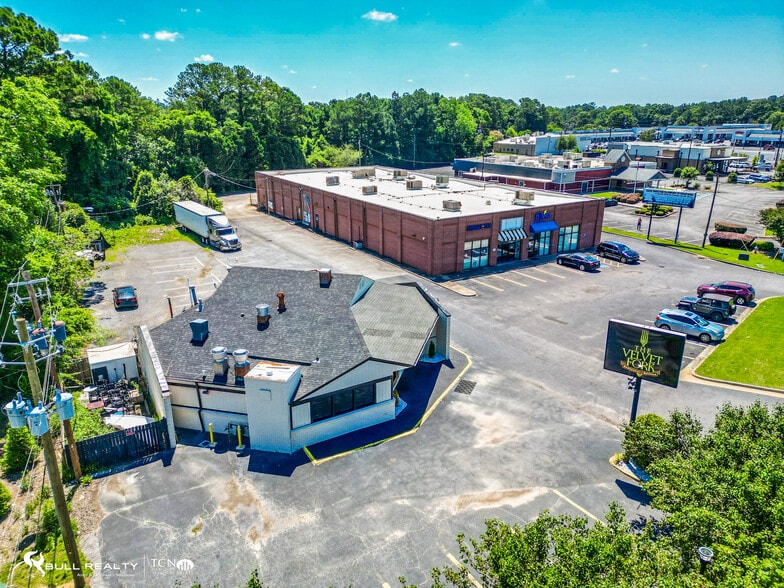 More Photos Of , Jonesboro General Retail For Sale