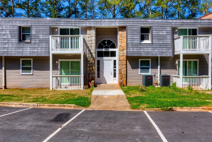 Primary Photo Of 3000 Ember Dr, Decatur Apartments For Sale