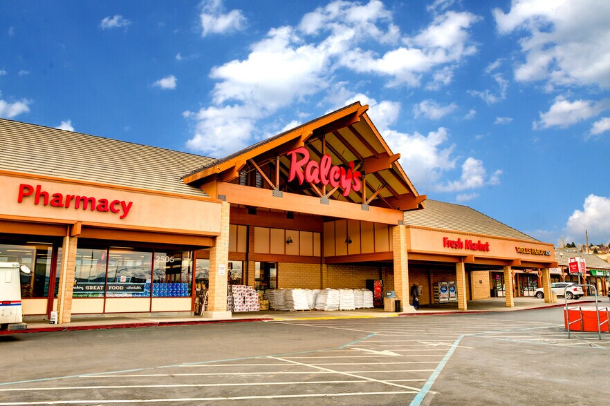 More Photos Of 2505 Mountain City Hwy, Elko Freestanding For Lease