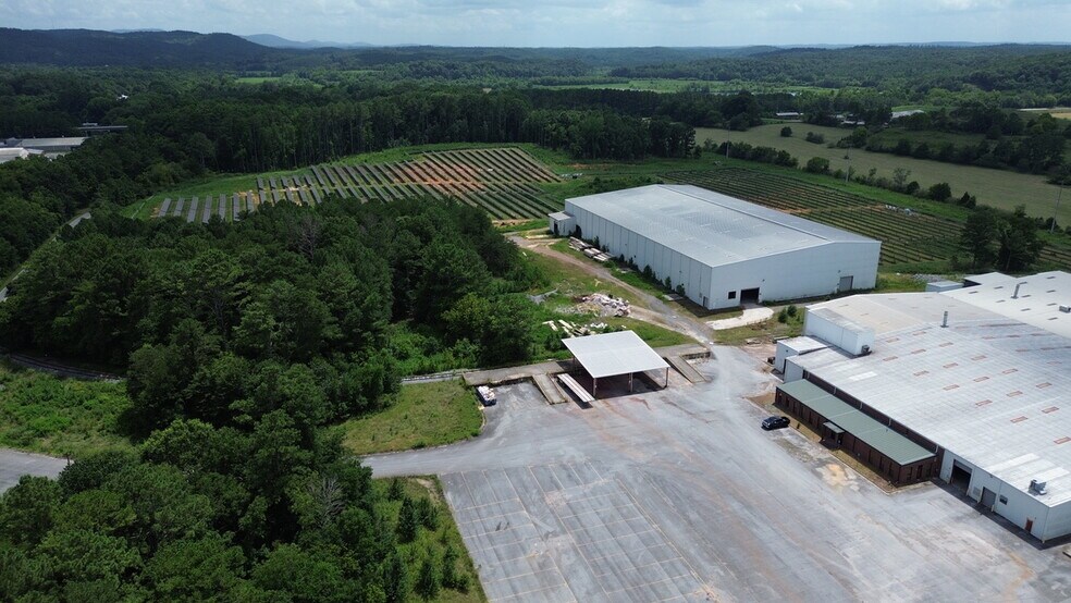 More Photos Of 318 Gordon St, Fairmount Industrial For Sale