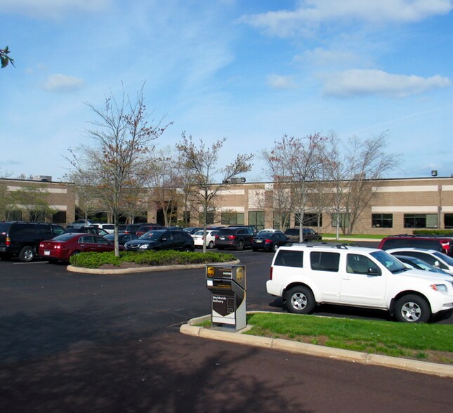 More Photos Of 730 Louis Dr, Warminster Warehouse For Lease