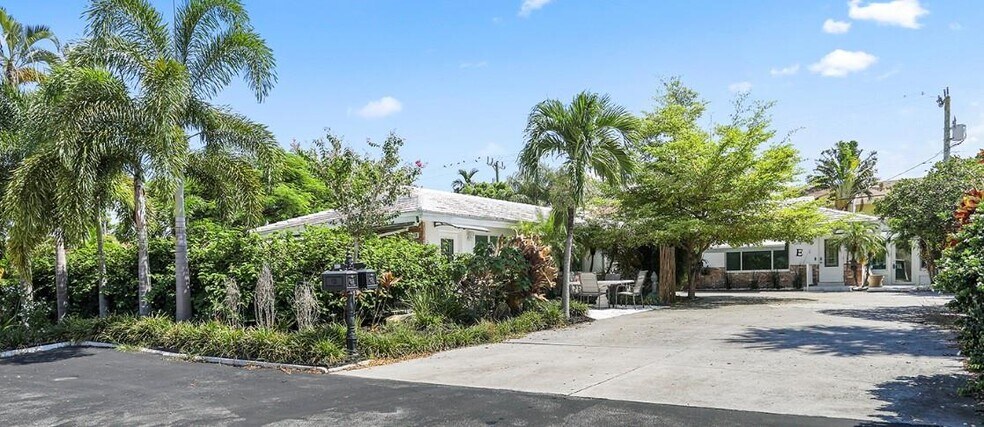 More Photos Of 4512 Seagrape Dr, Lauderdale-by-the-Sea Multifamily For Sale