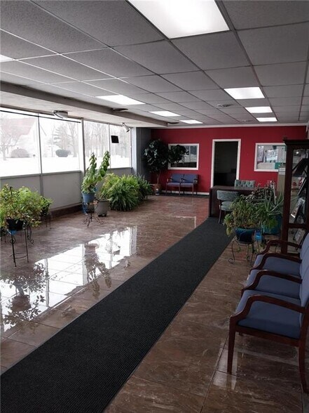 More Photos Of 2102 N Oakland Ave, Decatur Freestanding For Sale