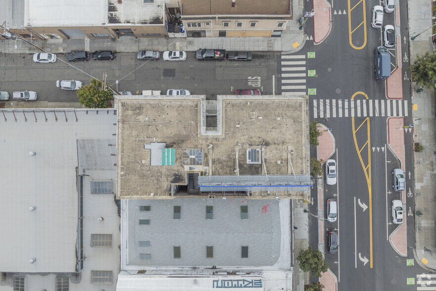 More Photos Of 498 25th St, Oakland Apartments For Sale