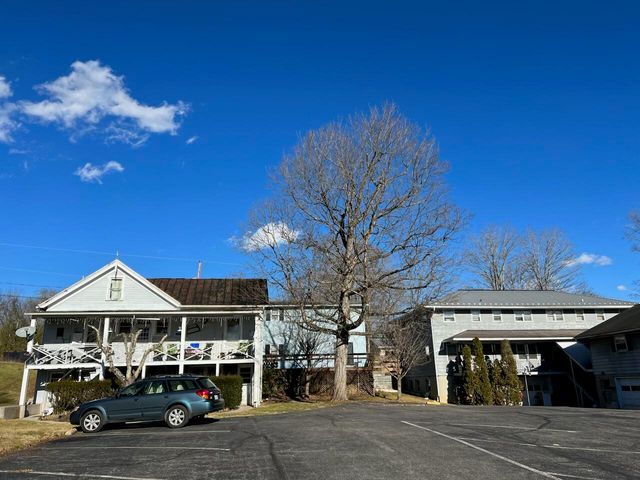 More Photos Of 304 Courtney Dr, Lewisburg Apartments For Sale