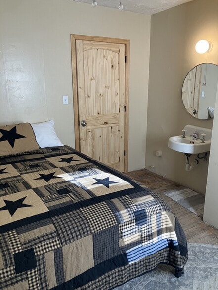 More Photos Of 202 S Hoy St, Buffalo Hotel For Sale