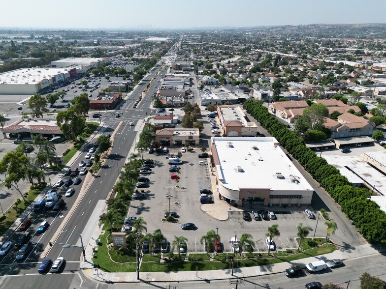 More Photos Of 9333 Whittier Blvd, Pico Rivera Unknown For Lease