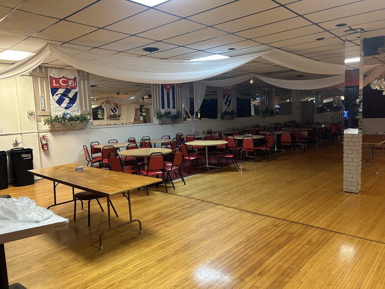 More Photos Of 2790 Fairfield Ave, Bridgeport Sports And Entertainment For Sale