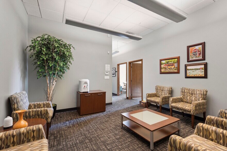 More Photos Of 261 School Ave, Excelsior Office For Sale