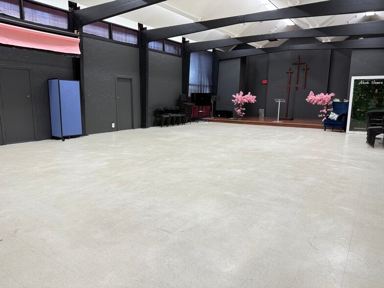 More Photos Of 11310 Montgomery Rd, Beltsville Religious Facility For Sale