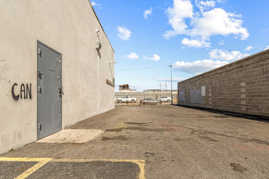 More Photos Of 517 Evans Ave, Reno Warehouse For Lease