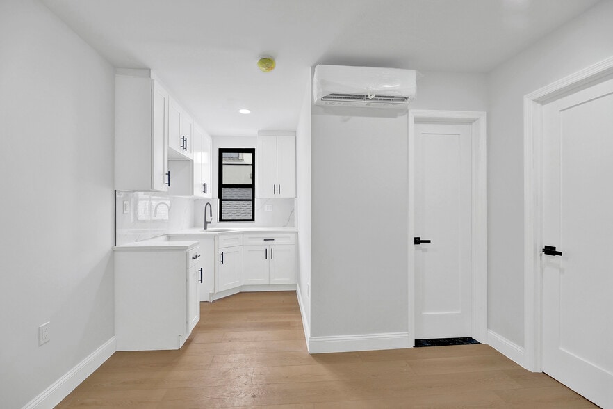 More Photos Of 3013 Brighton 5th St, Brooklyn Apartments For Sale