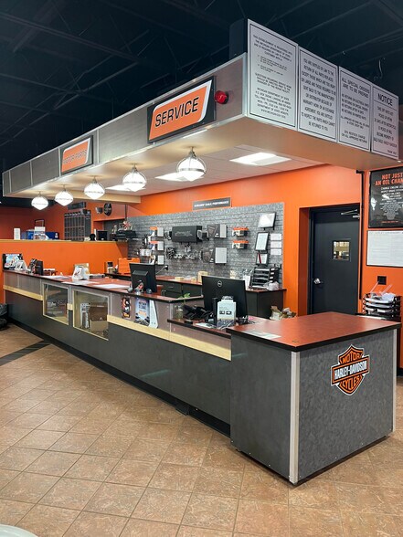 More Photos Of 2080 US Highway 41 W, Marquette Auto Dealership For Sale