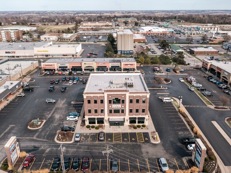 More Photos Of 1211 N Belt Hwy, Saint Joseph Office For Lease