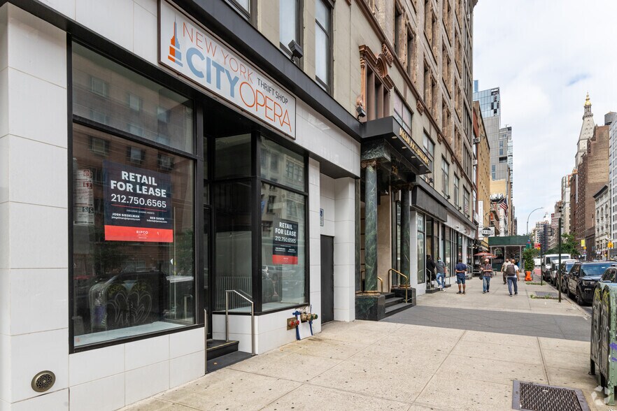 More Photos Of 220 E 23rd St, New York Office For Lease