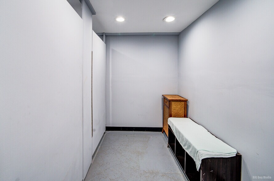 More Photos Of 1446 S 50th Ave, Cicero Religious Facility For Sale