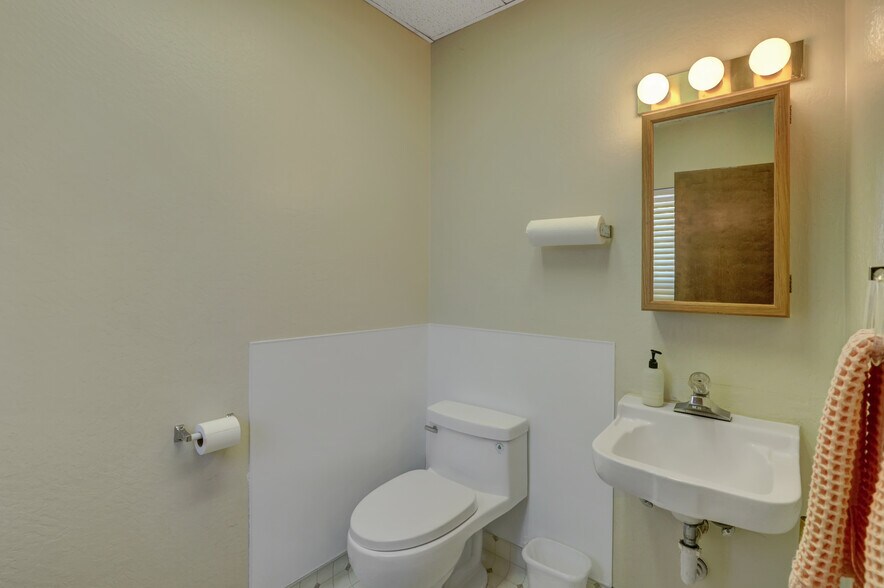 More Photos Of 231 E Main St, Grass Valley Office For Sale