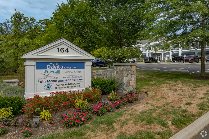 More Photos Of 164 Mount Pleasant Rd, Newtown Medical For Lease