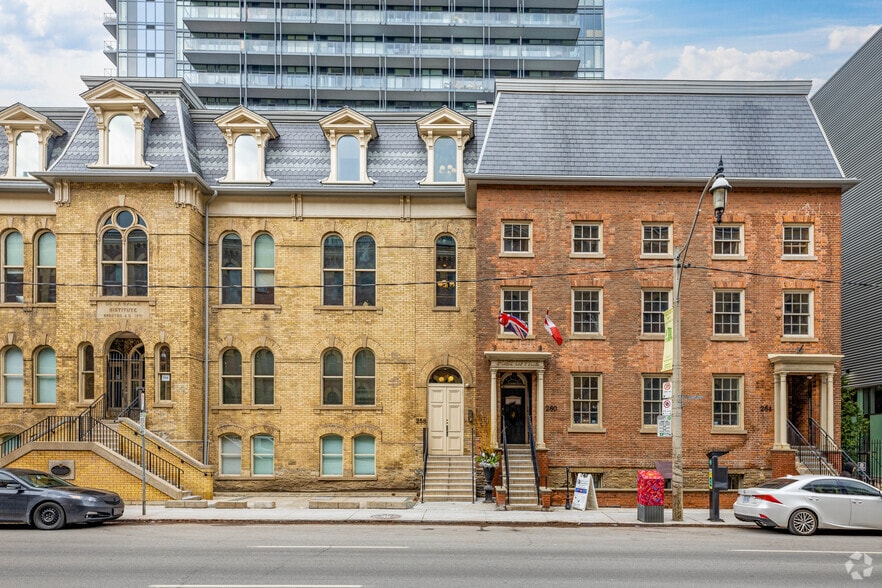 More Photos Of 252-264 Adelaide St E, Toronto Office For Lease