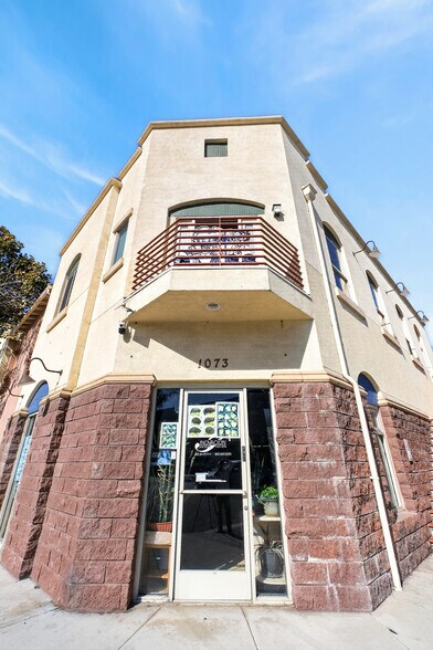 More Photos Of 1073 N Ventura Ave, Ventura Storefront Retail Residential For Sale